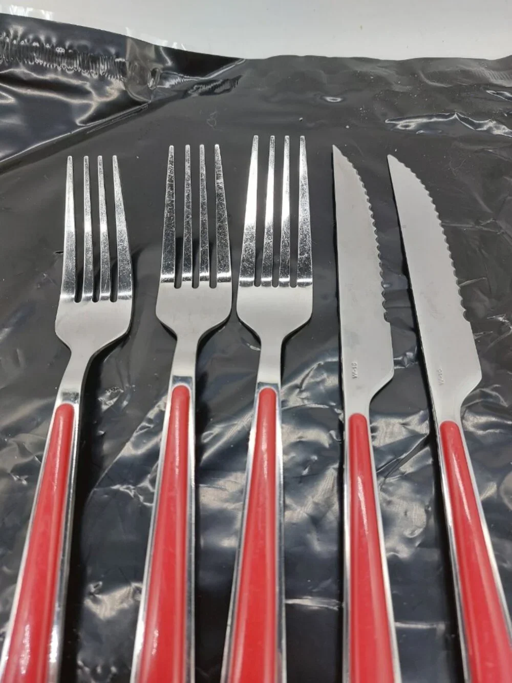 Fiesta Flatware Merengue Place 3 Dinner Forks 8